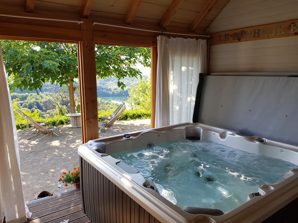 Les Hotes Du Lac, Chambres Et Tables D'Hotes Mandailles  Dış mekan fotoğraf
